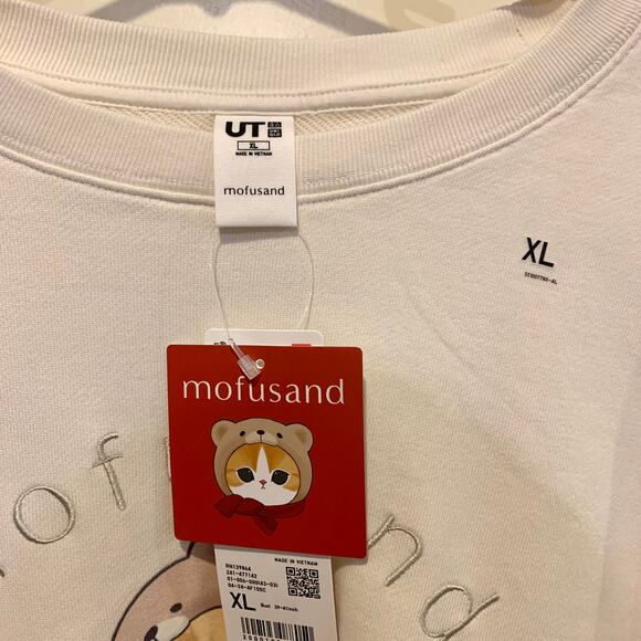 Mofusand x Uniqlo Collab Printed Embroidered Sweatshirt in Off White XL - Picture 5 of 8